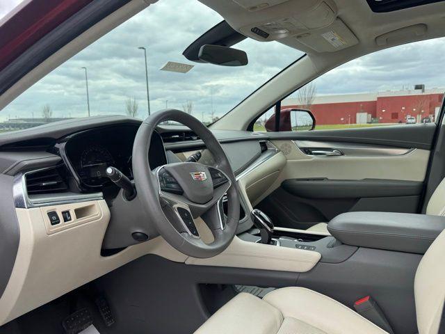 used 2017 Cadillac XT5 car, priced at $20,295