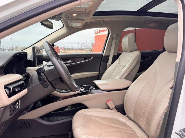 used 2023 Lincoln Nautilus car, priced at $38,500
