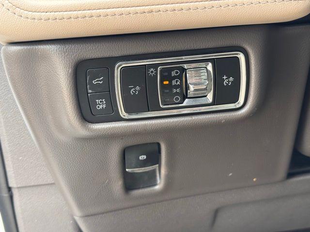 used 2023 Lincoln Nautilus car, priced at $38,500