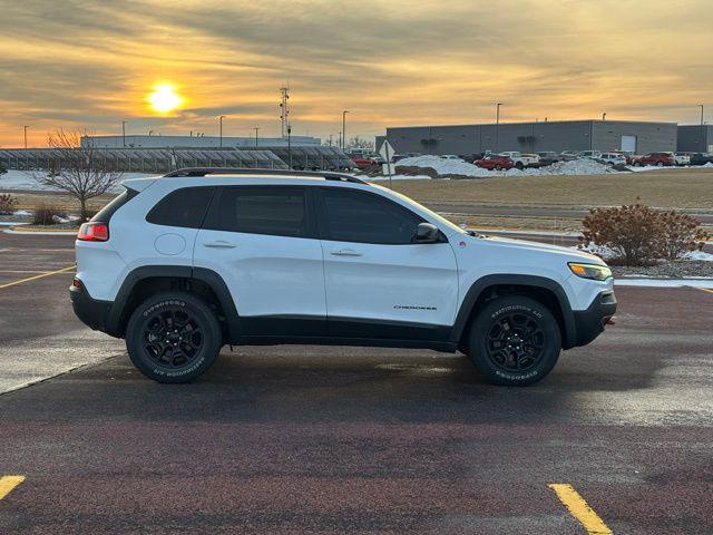 used 2021 Jeep Cherokee car, priced at $21,299