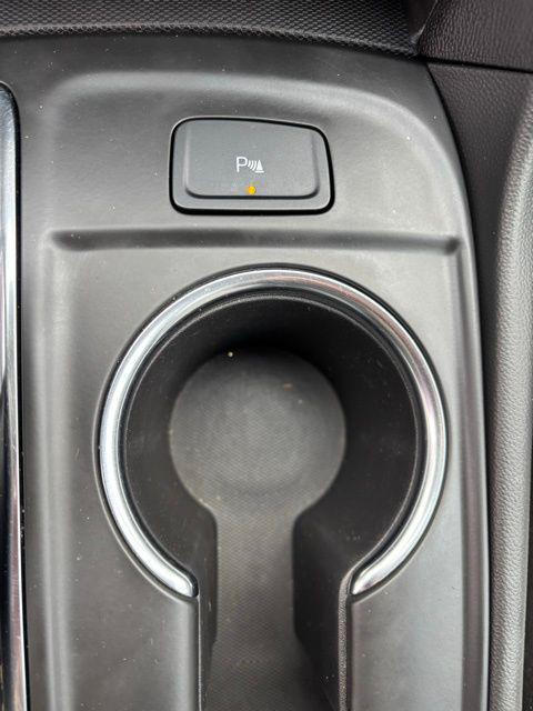 used 2022 Chevrolet Equinox car, priced at $18,220