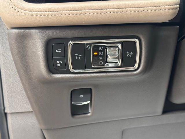 used 2023 Lincoln Nautilus car, priced at $37,695