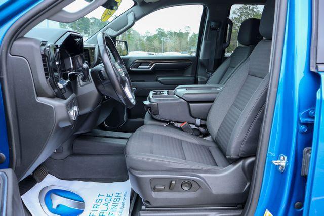 used 2022 GMC Sierra 1500 car, priced at $33,420