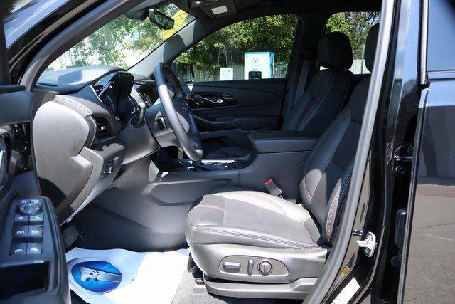 used 2023 Chevrolet Traverse car, priced at $29,500