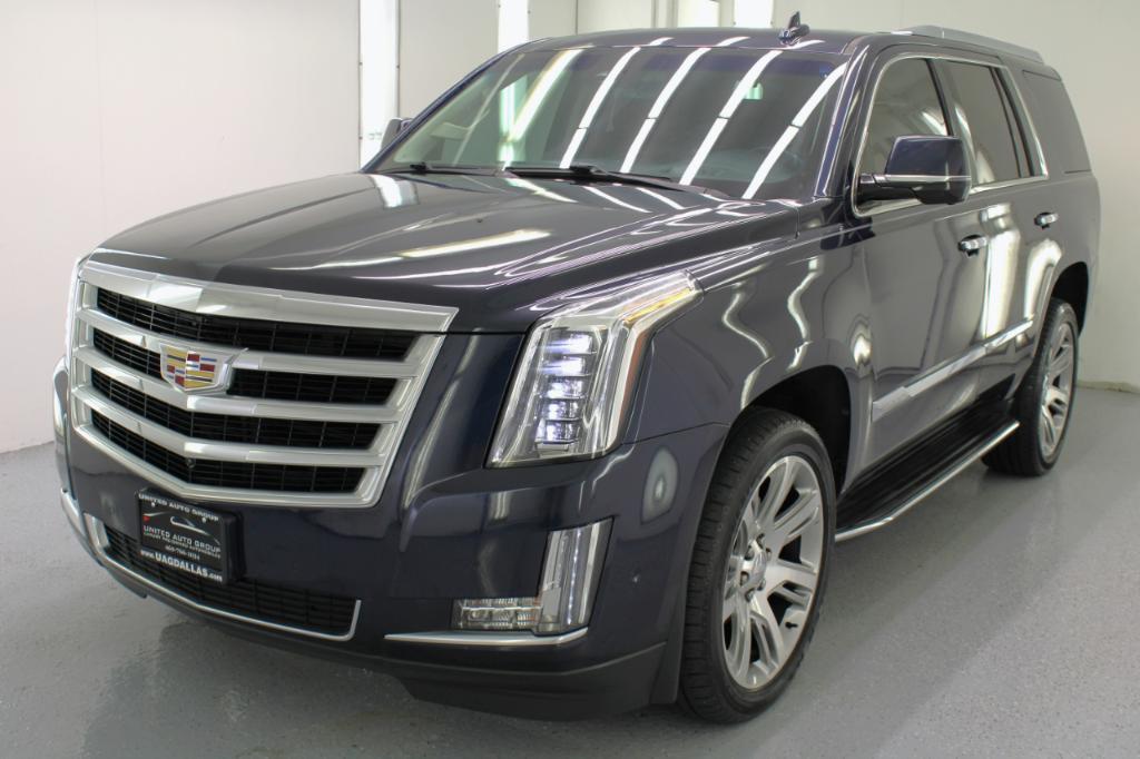 used 2018 Cadillac Escalade car, priced at $29,995
