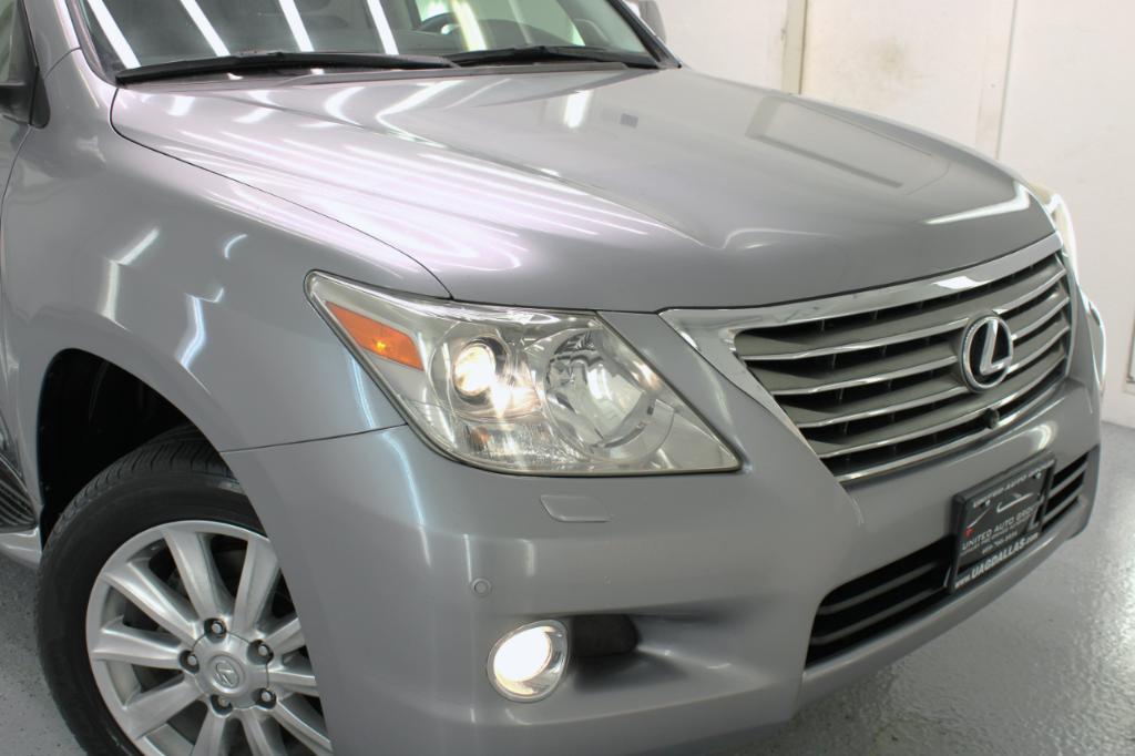used 2009 Lexus LX 570 car, priced at $23,995