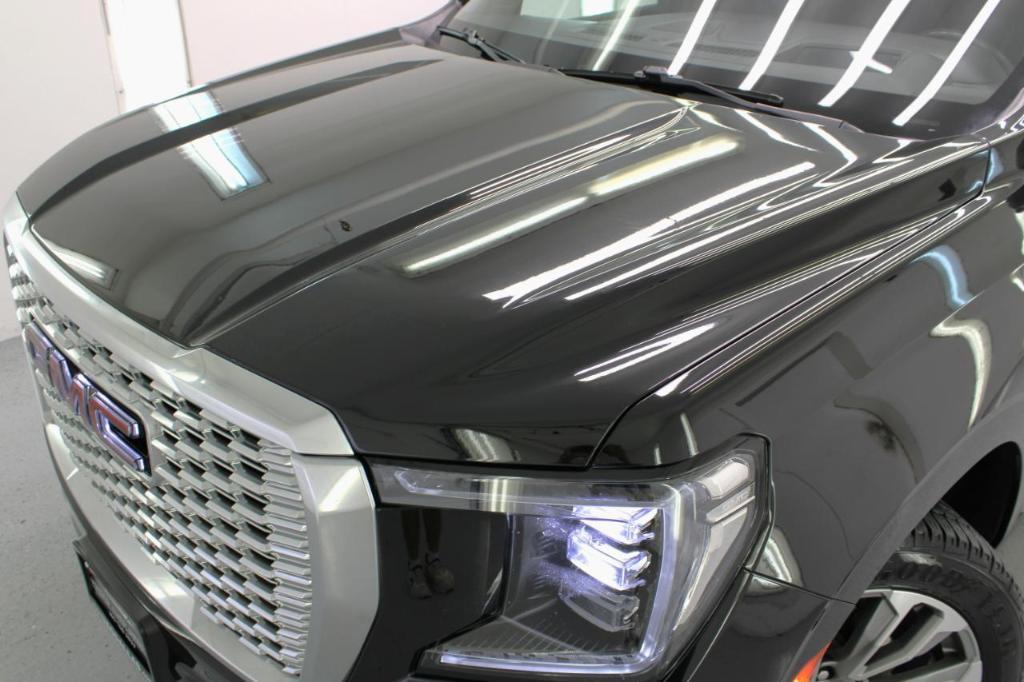used 2021 GMC Yukon XL car, priced at $40,220
