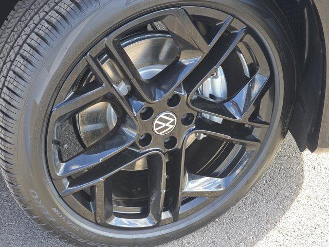 new 2026 Volkswagen Tiguan car, priced at $40,750