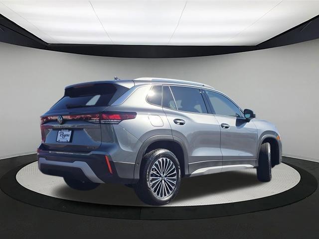 new 2026 Volkswagen Tiguan car, priced at $33,553