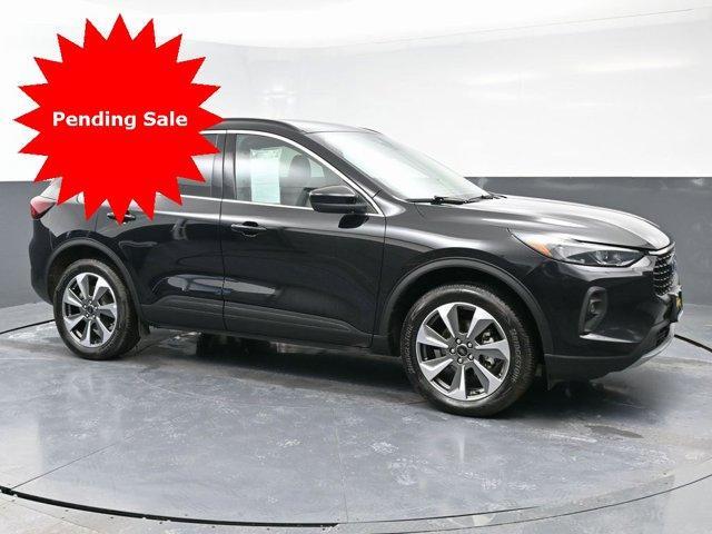 used 2025 Ford Escape car, priced at $26,999