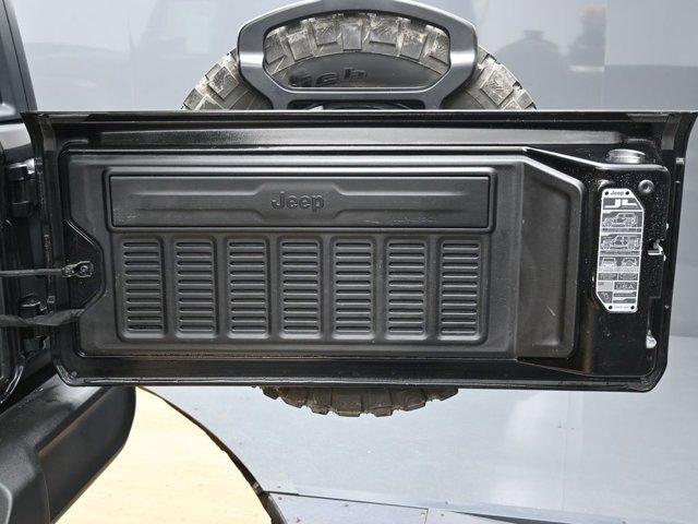 used 2021 Jeep Wrangler Unlimited car, priced at $25,499