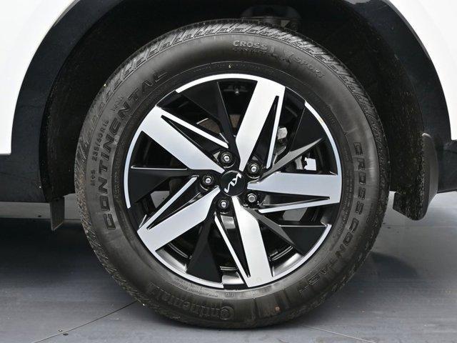 used 2022 Kia Sorento car, priced at $20,999