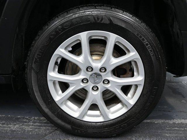 used 2018 Jeep Cherokee car, priced at $13,999