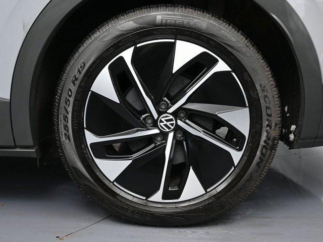 used 2022 Volkswagen ID.4 car, priced at $13,999