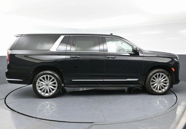used 2023 Cadillac Escalade ESV car, priced at $54,557