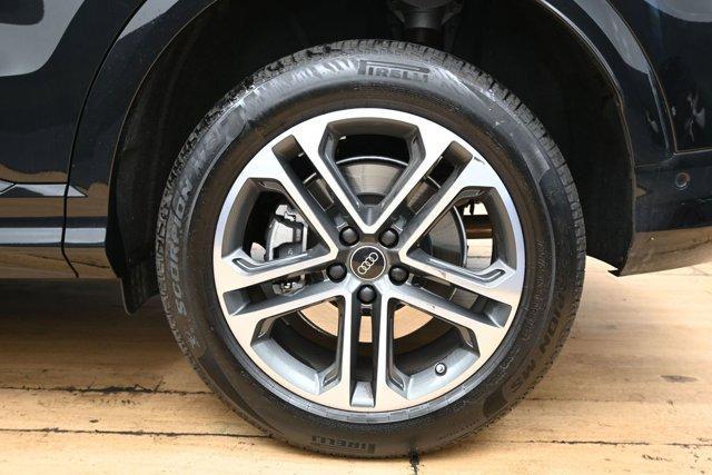 used 2025 Audi Q5 car, priced at $40,999