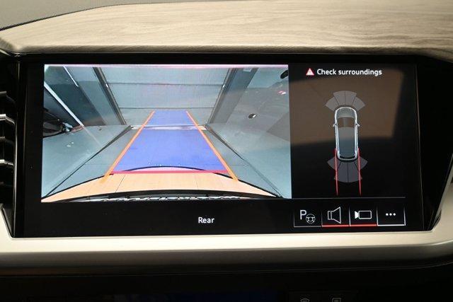 Audi Q4 e-tron view 17