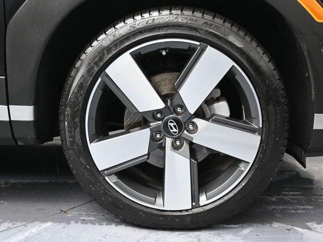 used 2024 Hyundai Santa Fe car, priced at $28,999