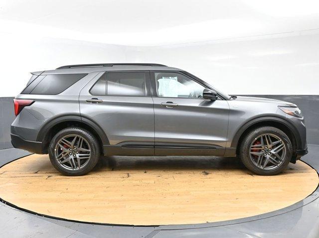 used 2025 Ford Explorer car, priced at $36,999