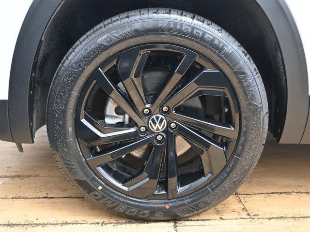 used 2023 Volkswagen Atlas car, priced at $27,498