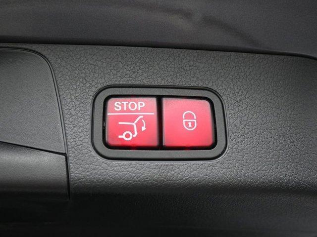 used 2022 Mercedes-Benz GLB 250 car, priced at $21,999