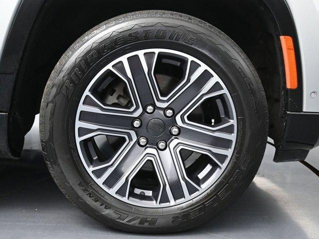 used 2024 Jeep Wagoneer car, priced at $35,999