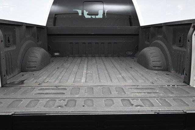 2021 White Ford F-250