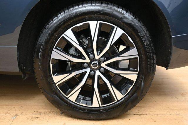 used 2023 Volvo XC60 car, priced at $30,999