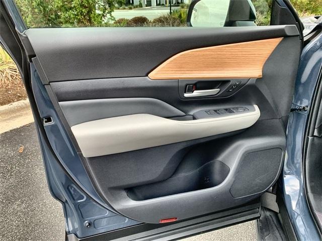 new 2026 Toyota Grand Highlander car, priced at $58,271