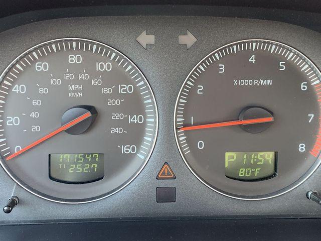 used 2007 Volvo V70 car, priced at $4,950