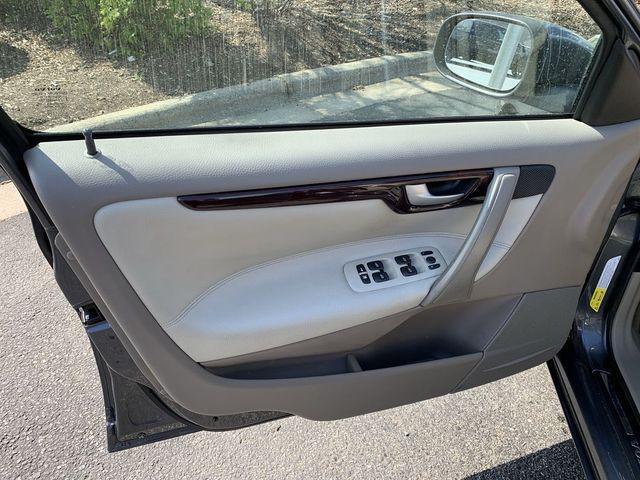 used 2007 Volvo V70 car, priced at $4,950