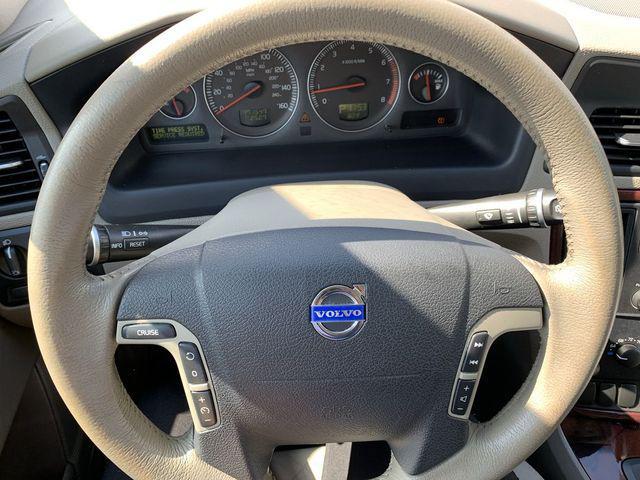 used 2007 Volvo V70 car, priced at $4,950