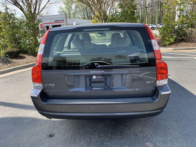 used 2007 Volvo V70 car, priced at $4,950