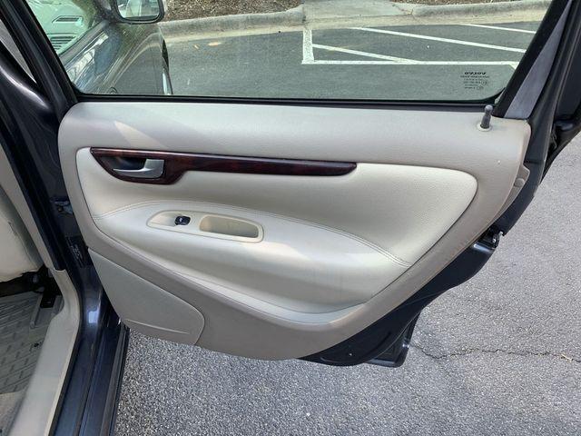 used 2007 Volvo V70 car, priced at $4,950