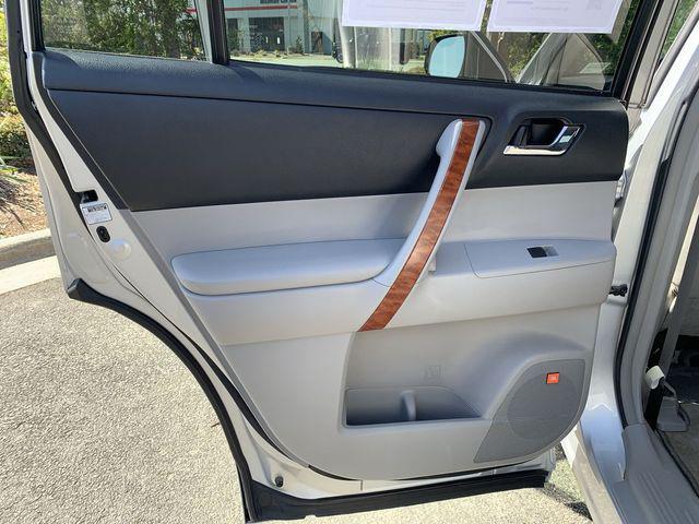 used 2009 Toyota Highlander car, priced at $7,241