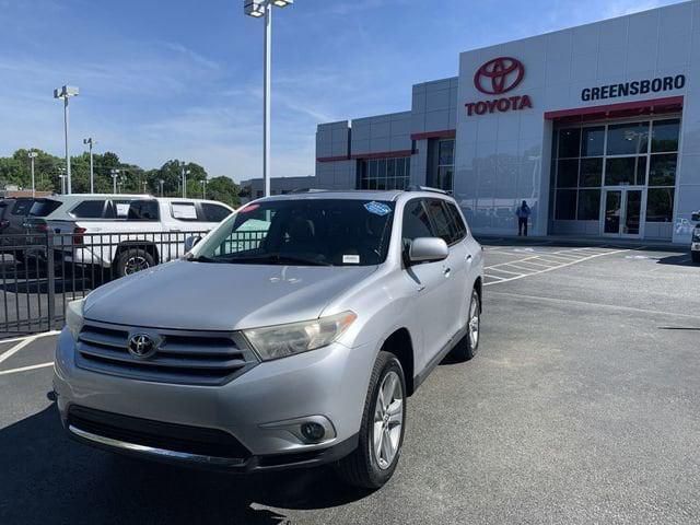 used 2013 Toyota Highlander car, priced at $9,798