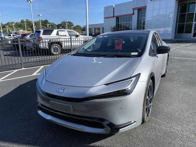 new 2025 Toyota Prius Plug-In Hybrid car, priced at $45,426