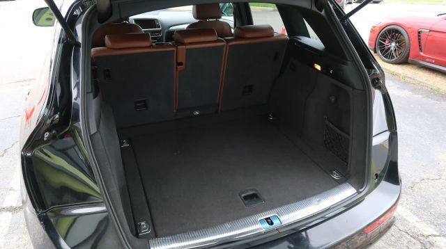 used 2010 Audi Q5 car, priced at $8,550