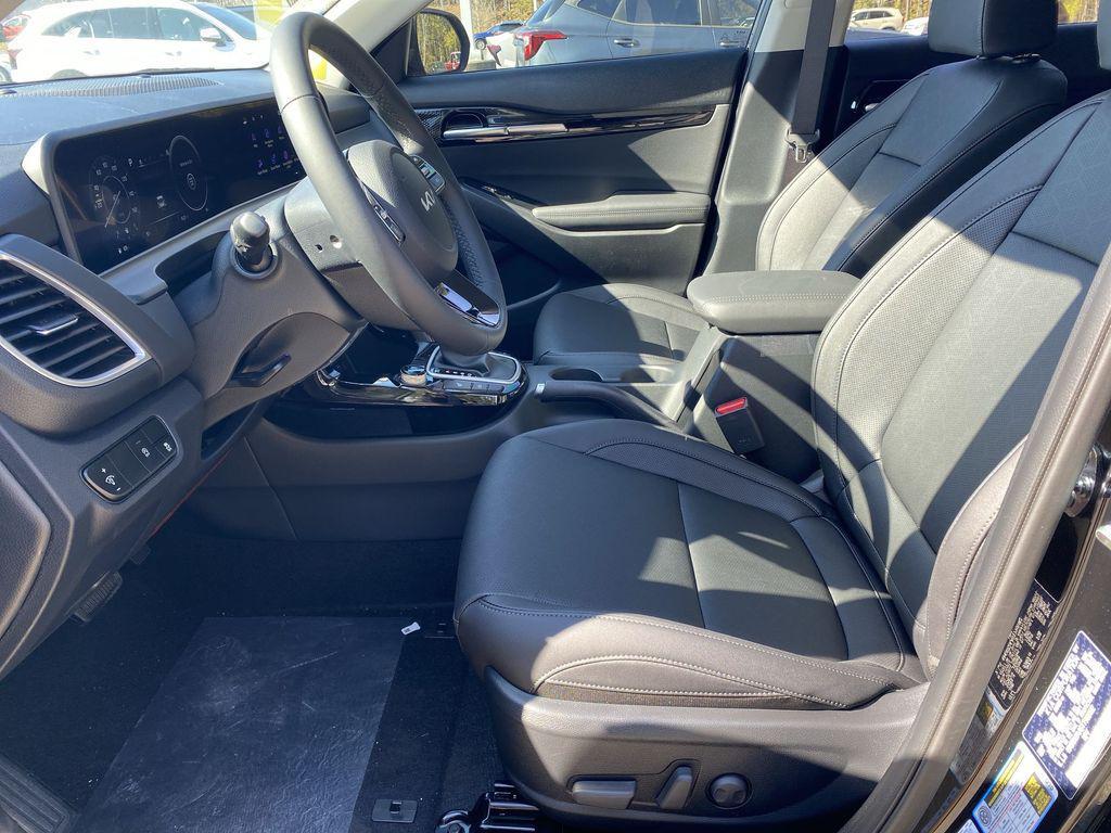 new 2026 Kia Seltos car, priced at $28,574