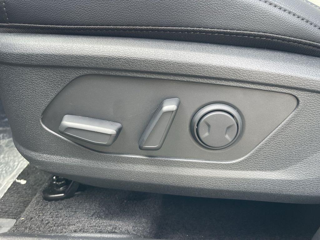 new 2026 Kia Sportage car, priced at $30,297