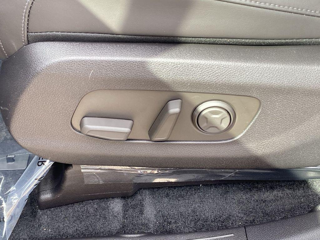 new 2026 Kia Carnival car, priced at $39,131