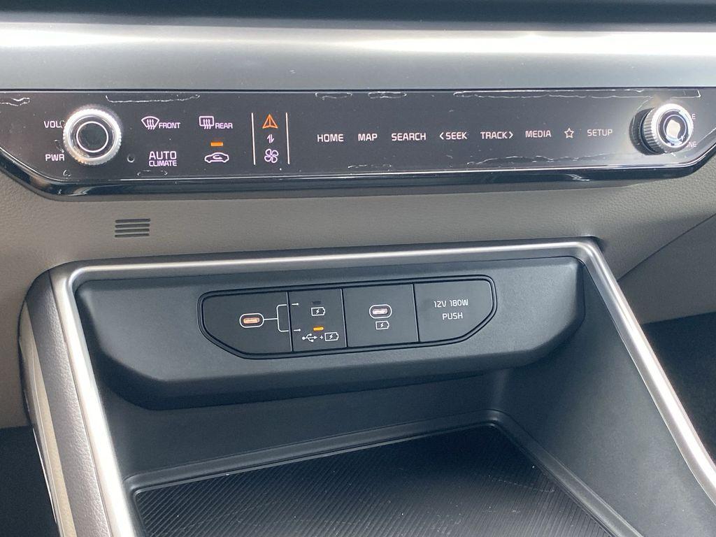 new 2026 Kia Carnival car, priced at $39,131