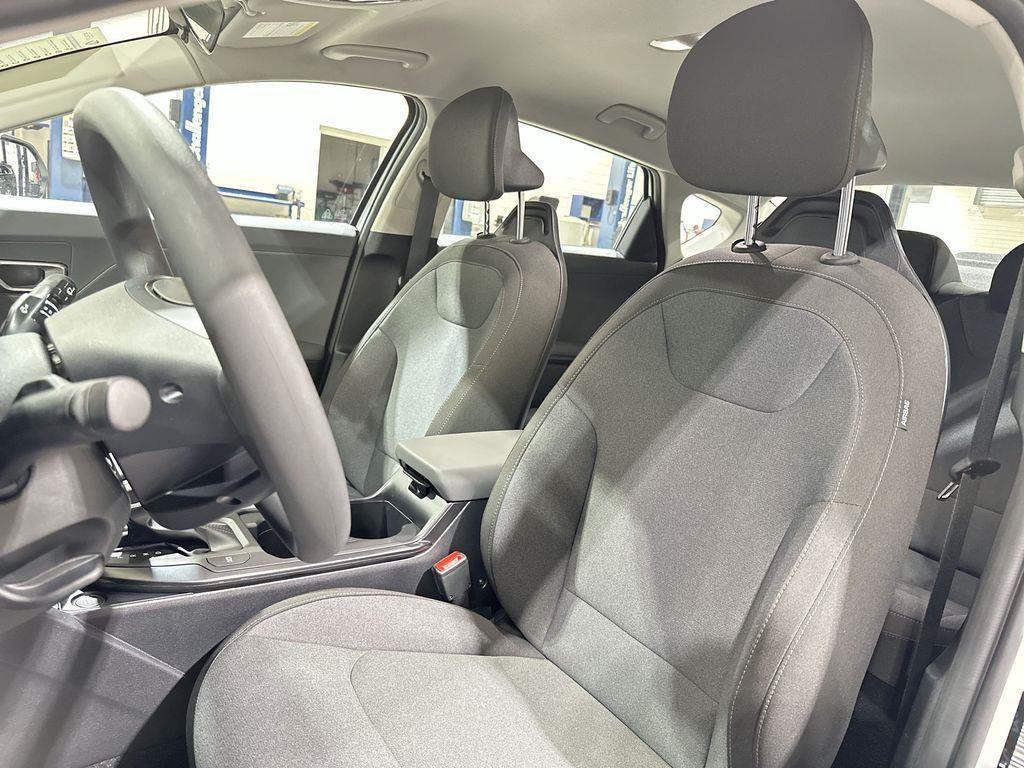 new 2025 Kia K4 car, priced at $21,697