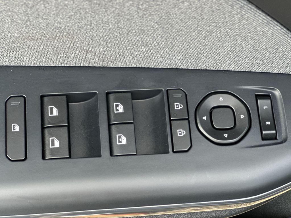 new 2025 Kia K4 car, priced at $23,681