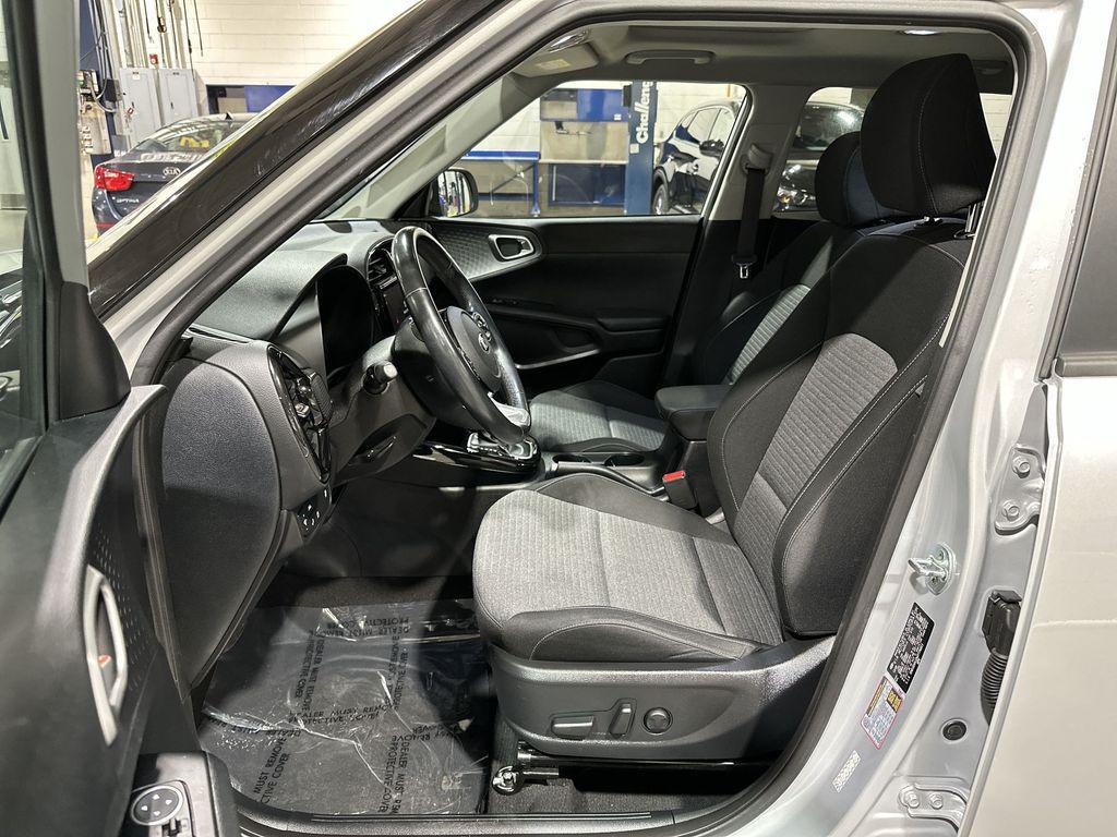 used 2021 Kia Soul car, priced at $15,998