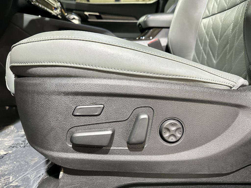 used 2023 Kia Telluride car, priced at $39,998