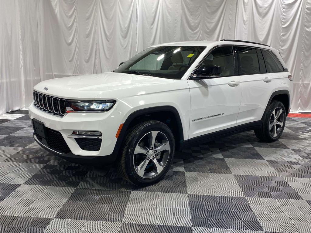 used 2023 Jeep Grand Cherokee car, priced at $31,092
