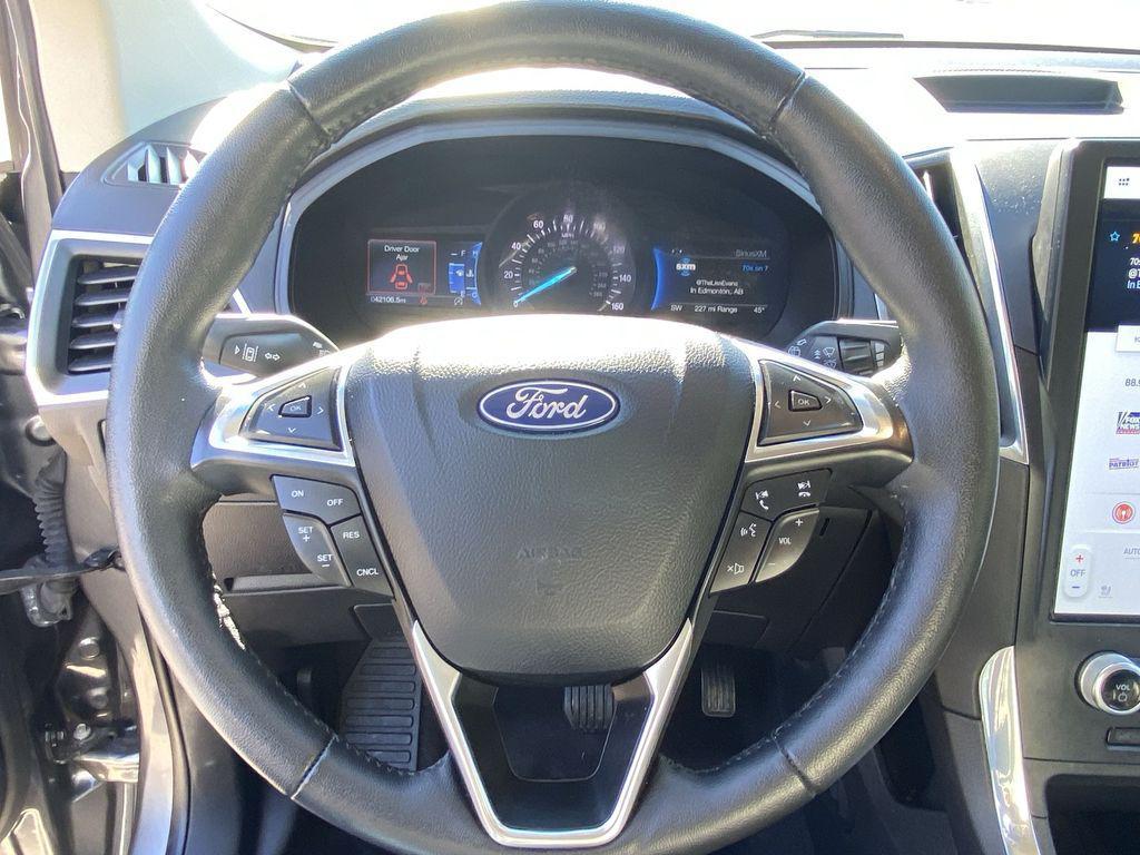 used 2024 Ford Edge car, priced at $25,492