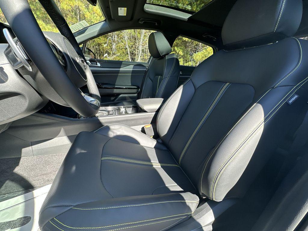 new 2026 Kia K5 car, priced at $33,009