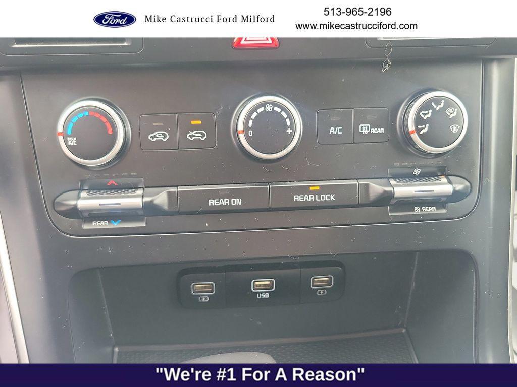 used 2023 Kia Carnival car, priced at $24,950